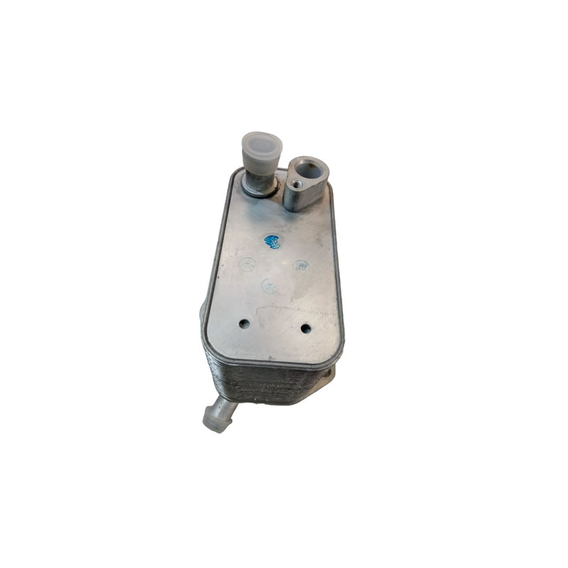 VOLVO Engine Oil Cooler 30757620